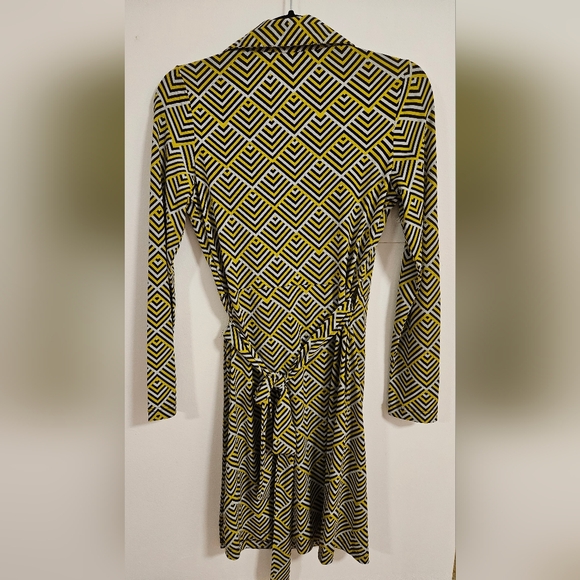 Vintage wrap dress - Picture 2 of 5